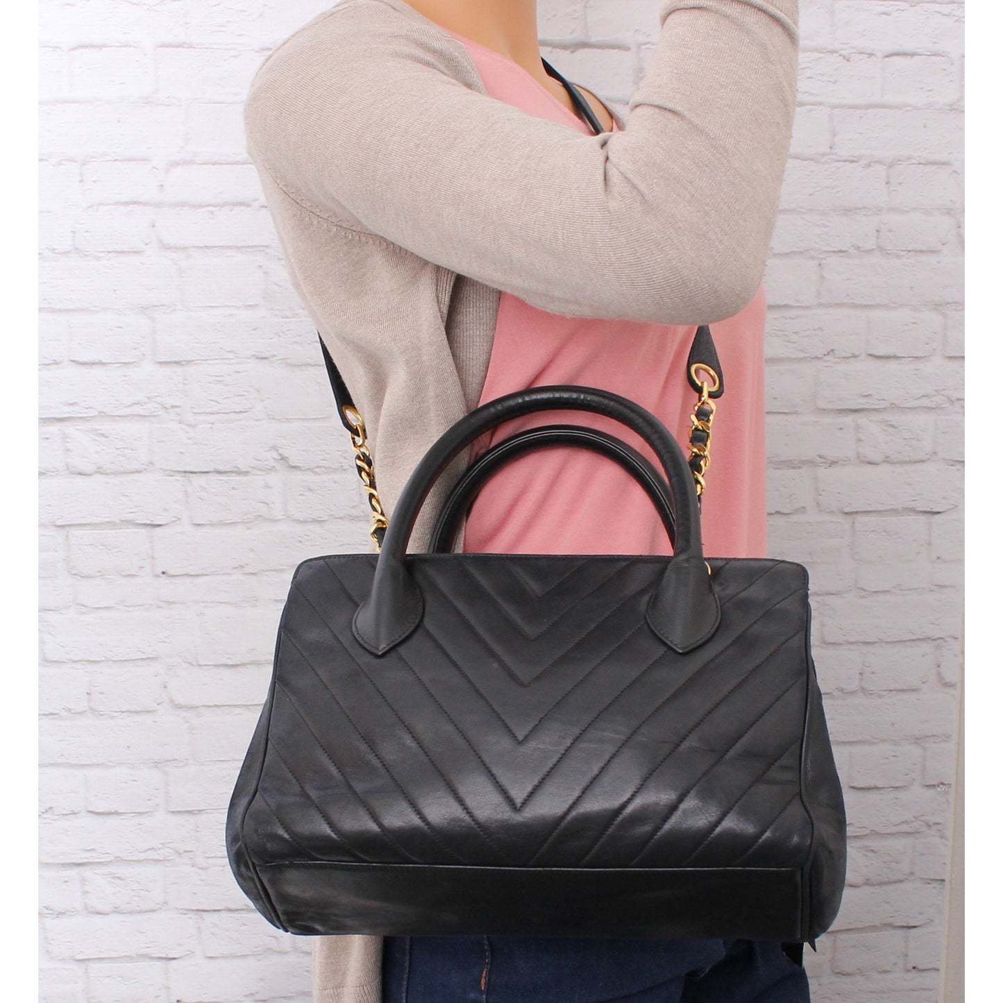 Chanel V Stitch 2 Way Handbag Black Lambskin Leather Shoulder Purse A4935