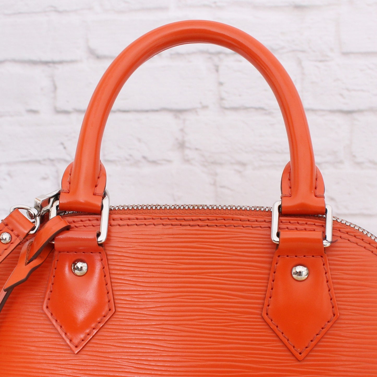 Louis Vuitton Alma BB Orange Epi Crossbody Leather Satchel Handbag A3589