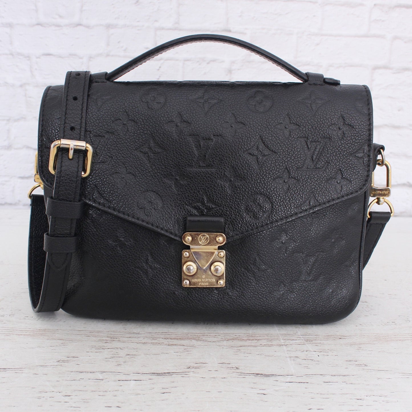 Louis Vuitton Pochette Metis Black Empreinte