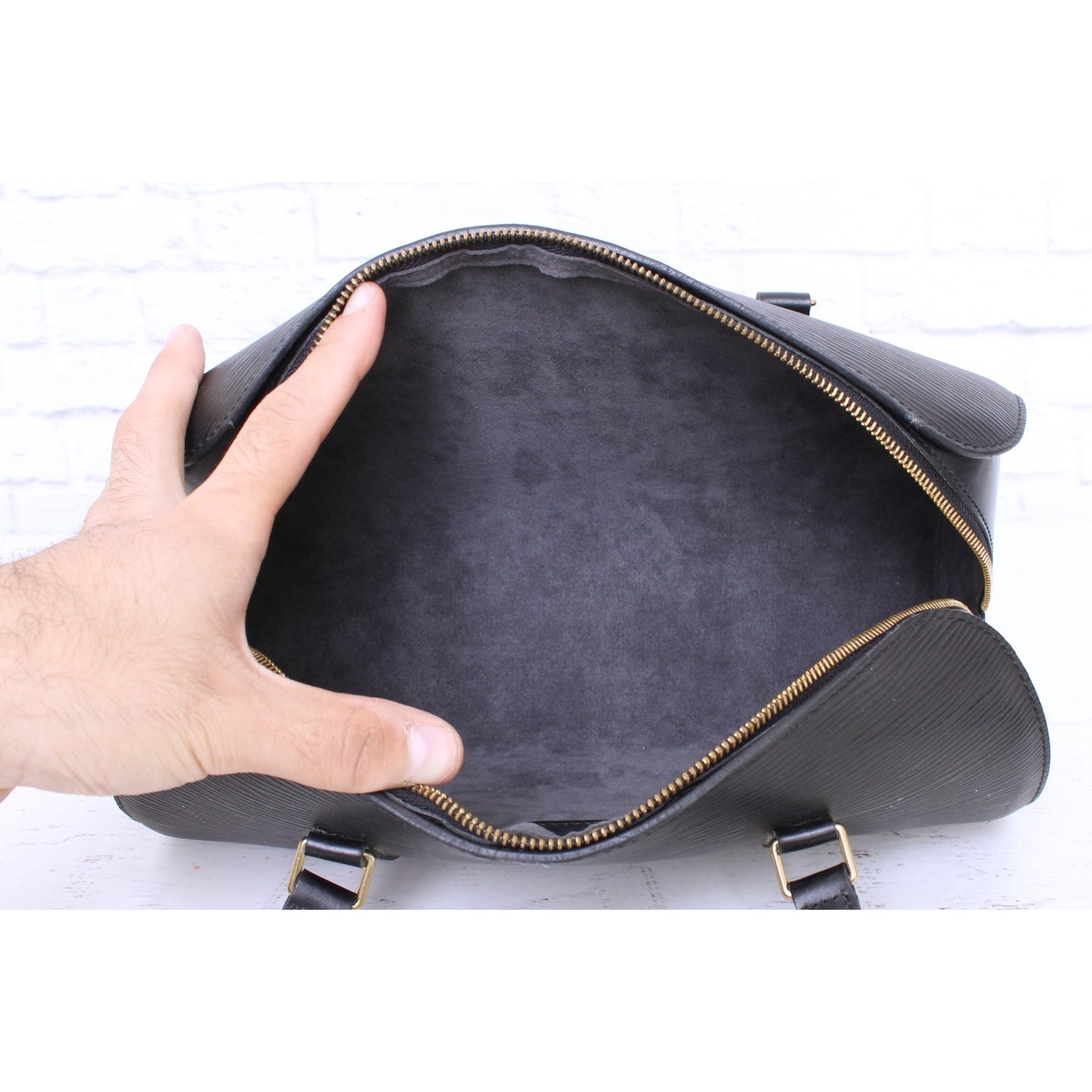 Louis Vuitton Papillon 30 Black Epi with Pouch Satchel Purse Handbag A3227