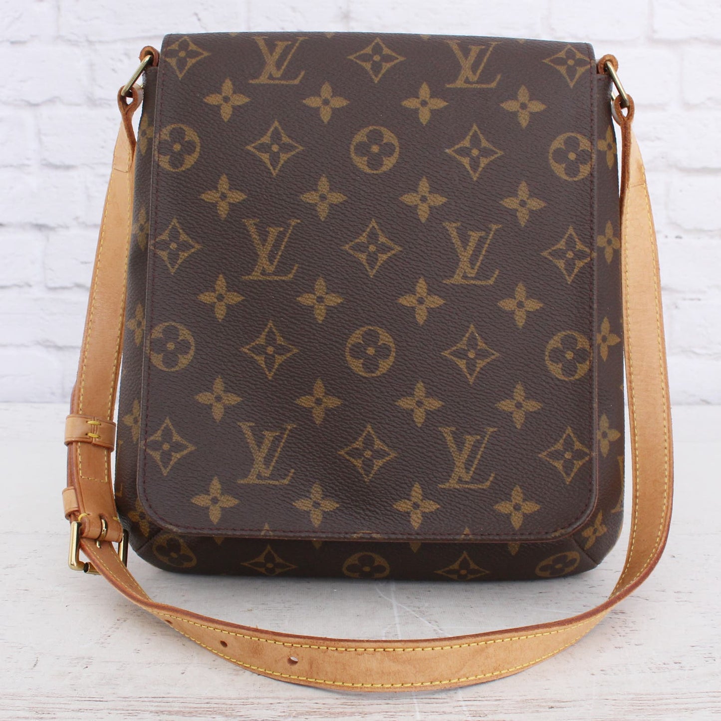 Louis Vuitton Musette Salsa PM Monogram Crossbody Purse Messenger Bag