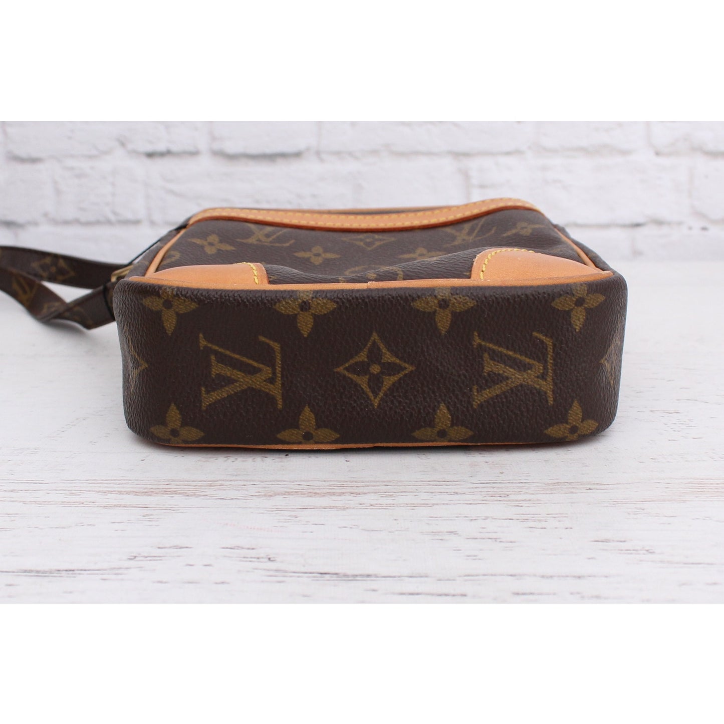 Louis Vuitton Danube Crossbody Monogram Bag Shoulder Purse Leather Brown A5356