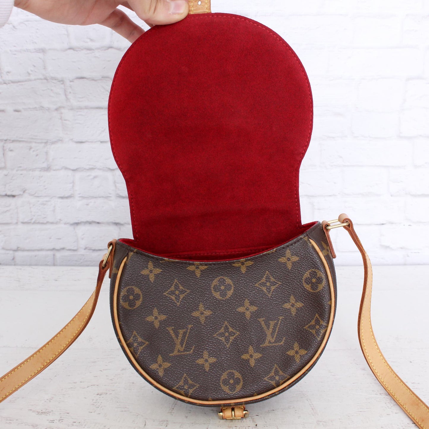 Louis Vuitton Tambourine Monogram Crossbody Shoulder Handbag Leather