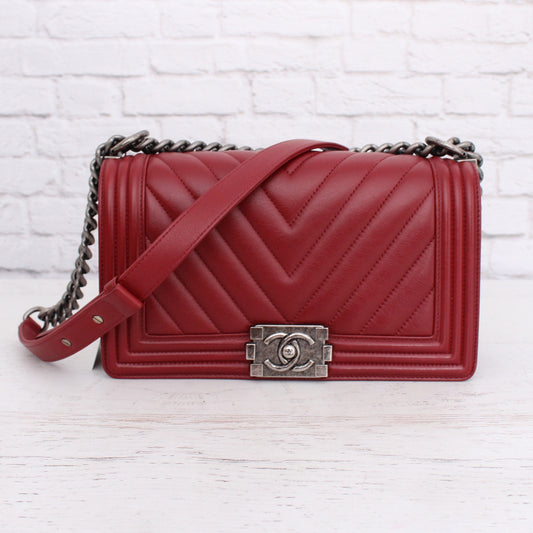 Chanel Boy Bag V Stitch Red Calfskin Leather Shoulder Bag Handbag Purse A4736