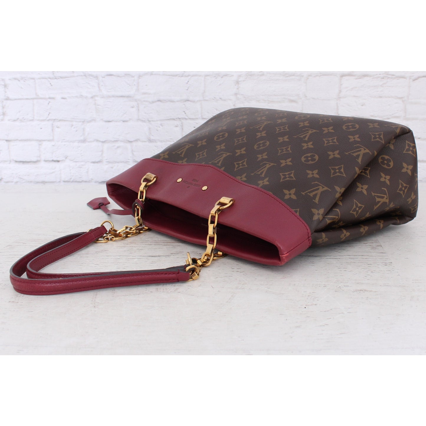 Louis Vuitton Pallas Shopper Monogram Purple Leather Shoulder Bag