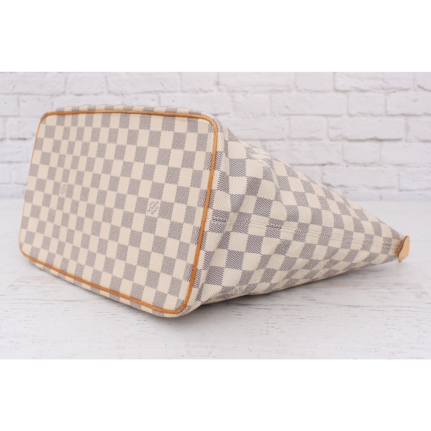Louis Vuitton Saleya MM Damier Azur Tote White Shoulder Hobo Leather Purse A2518