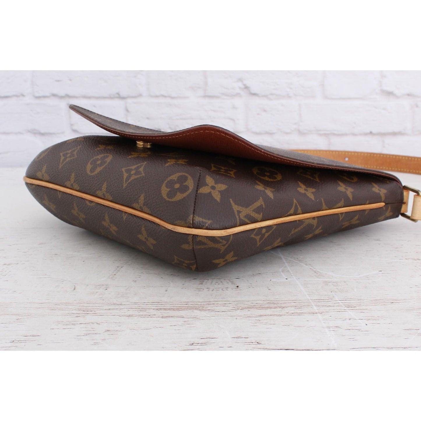 Louis Vuitton Musette Salsa PM Monogram Crossbody Purse Messenger Bag