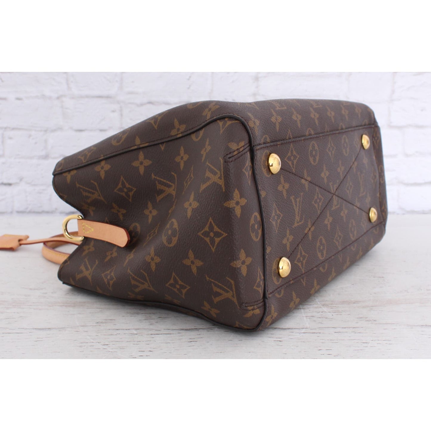 Louis Vuitton Montaigne MM Monogram Bag Satchel