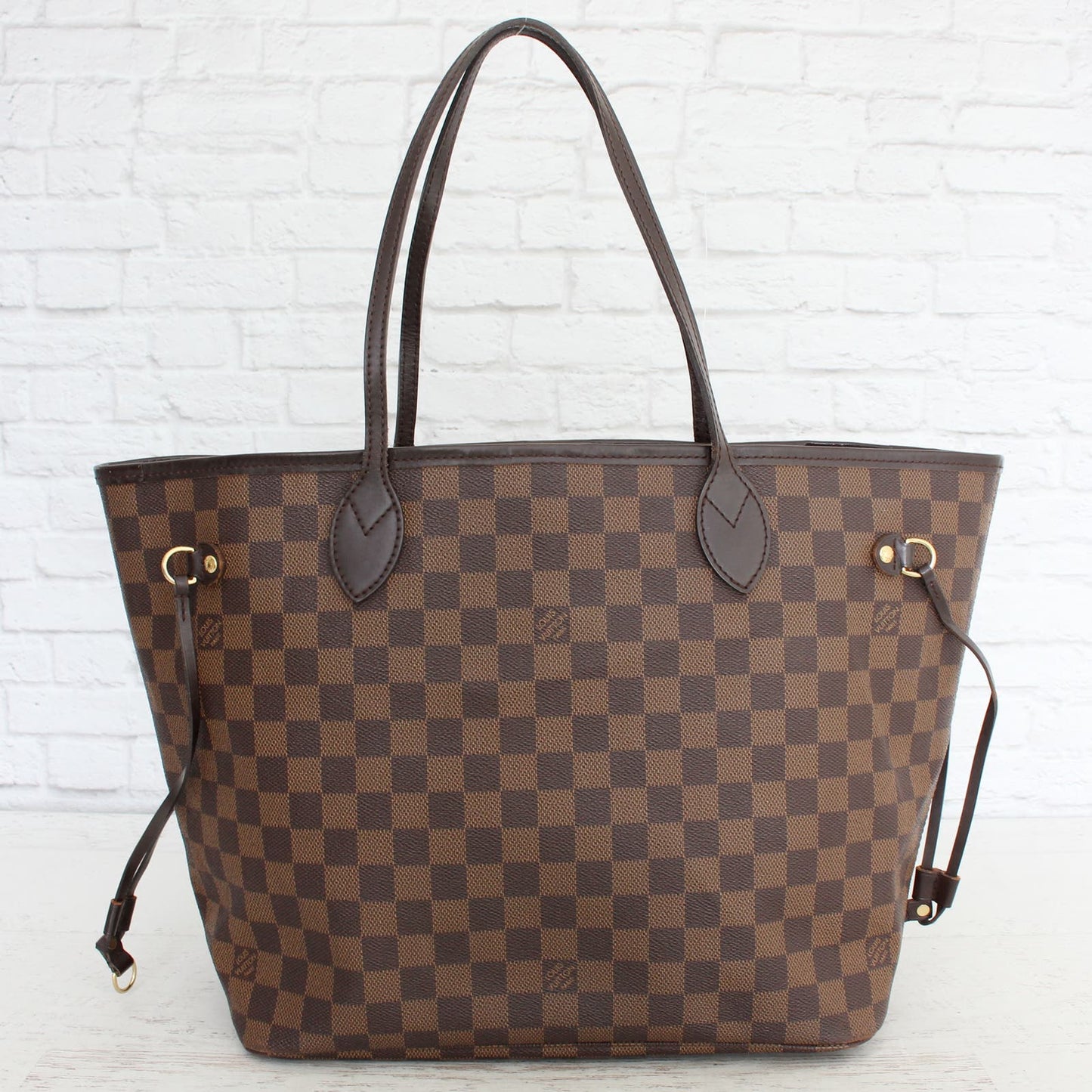 Louis Vuitton Neverfull MM Damier Ebene with Cherry Interior