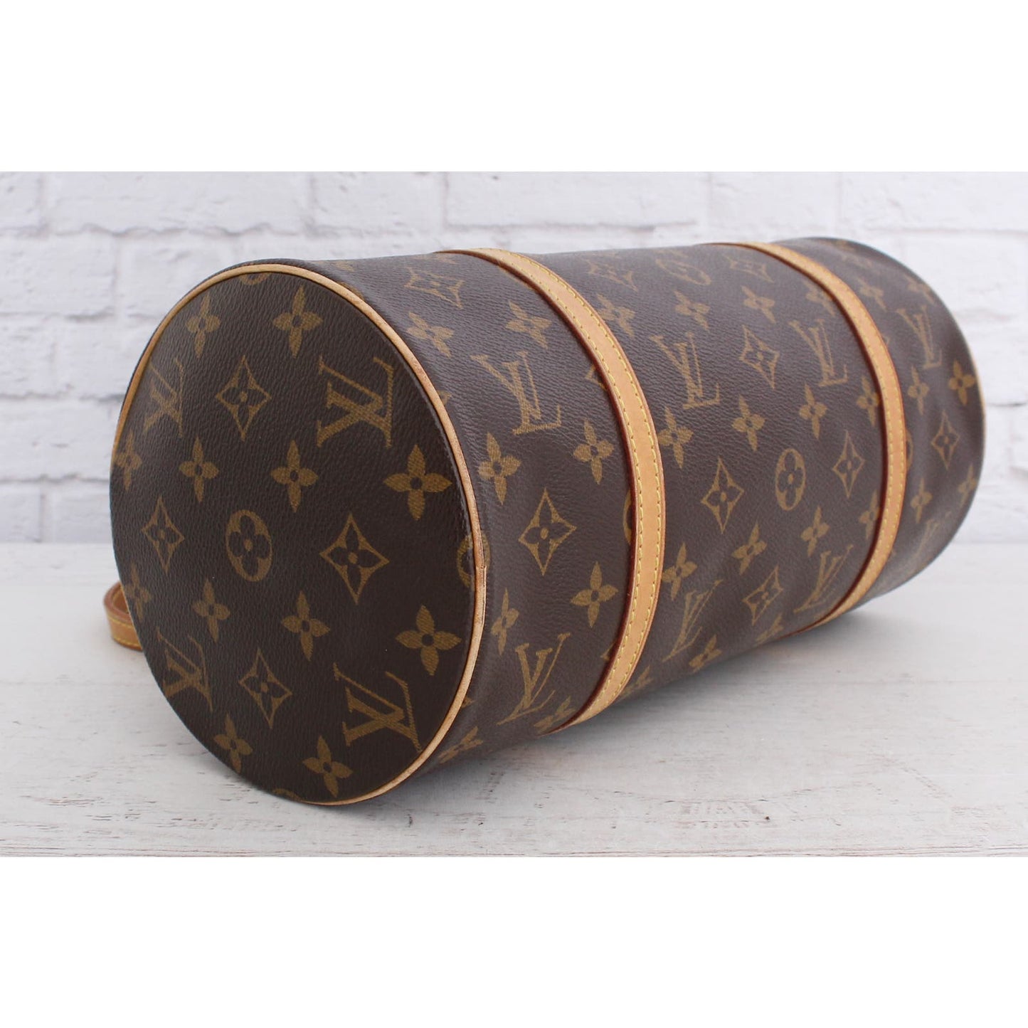 Louis Vuitton Papillon 30 Monogram with Pouch plus Certificate of Authenticity