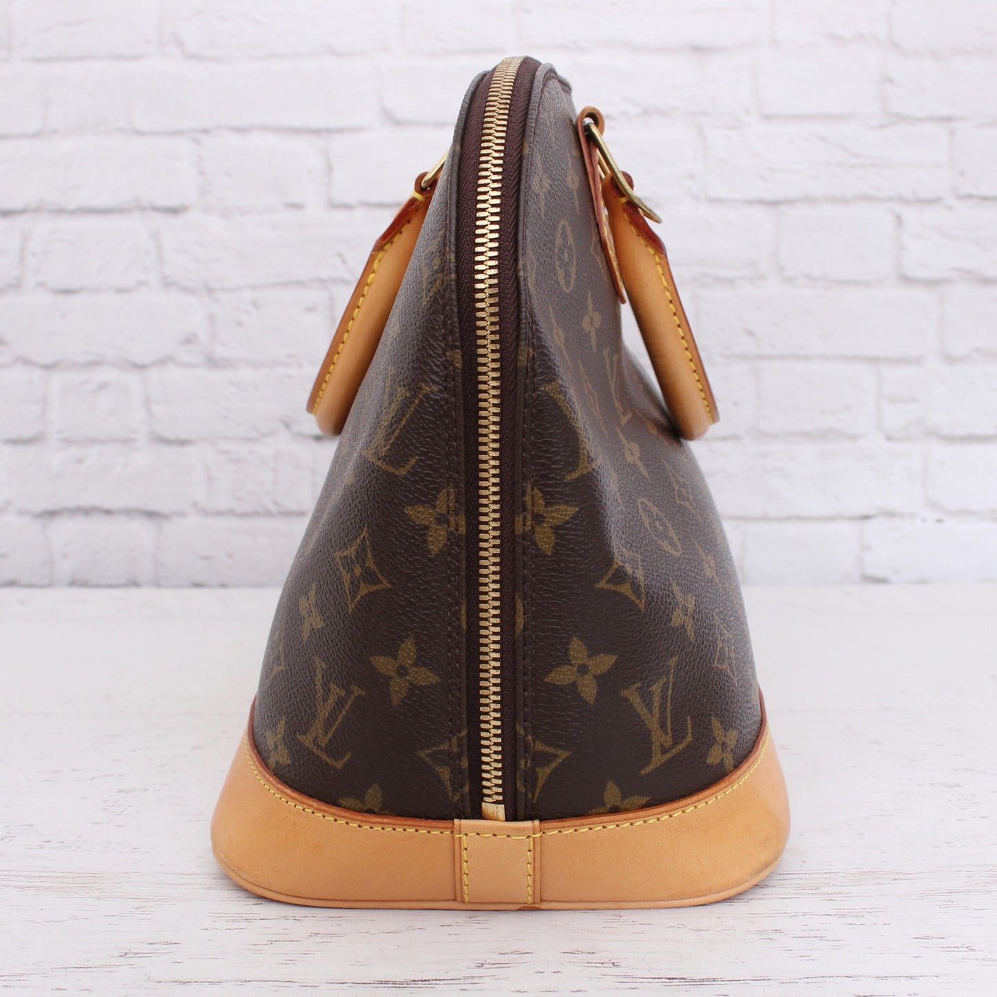 Louis Vuitton Alma MM Monogram Satchel Brown Leather Handbag Tote Purse A5014