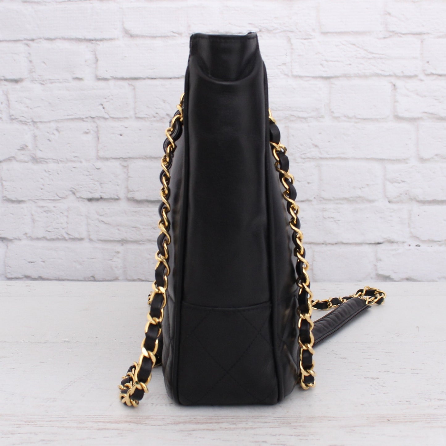 Chanel Quilted Black Lambskin Chain Tote Leather Shoulder Handbag Purse A5036