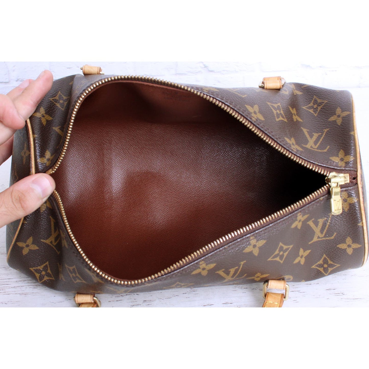 Louis Vuitton Papillon 30 Monogram with Pouch plus Certificate of Authenticity