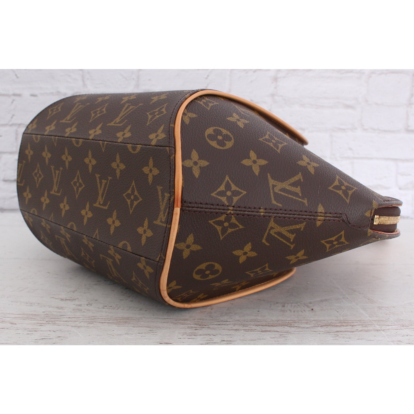 Louis Vuitton Ellipse MM Monogram Satchel