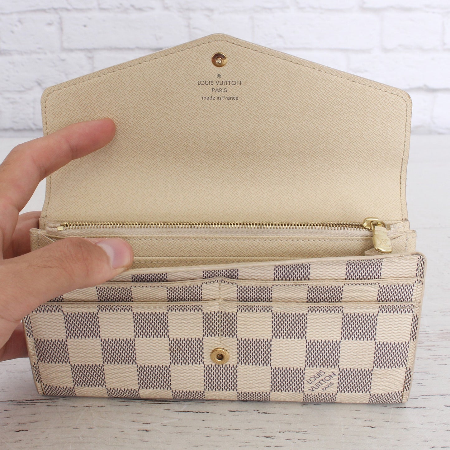 Louis Vuitton Sarah Damier Azur Wallet with Bundle