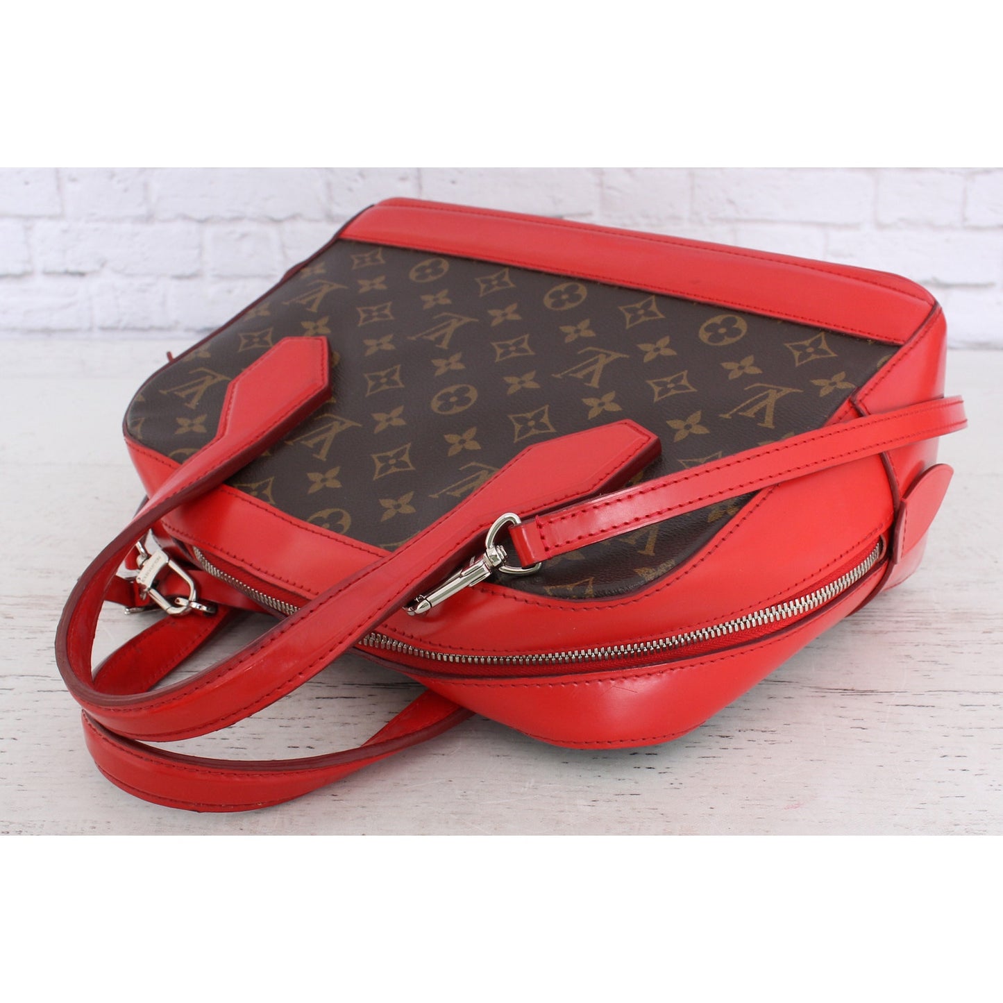 Louis Vuitton Dora PM Monogram Satchel/Crossbody Purse