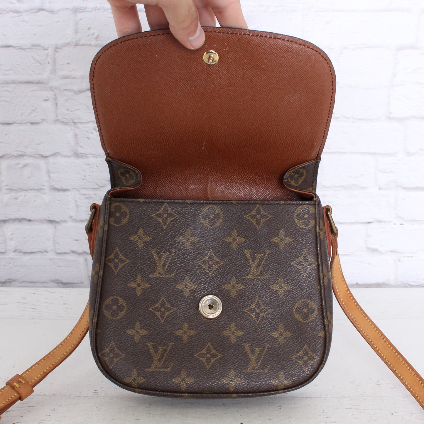 Louis Vuitton Saint Cloud MM Crossbody Bag Monogram LV Messenger Women