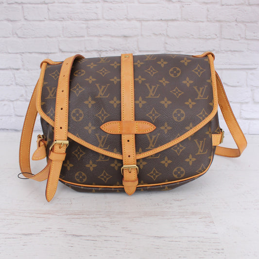 Louis Vuitton Saumur 30 Monogram Crossbody & Shoulder Bag Messenger Brown A5115