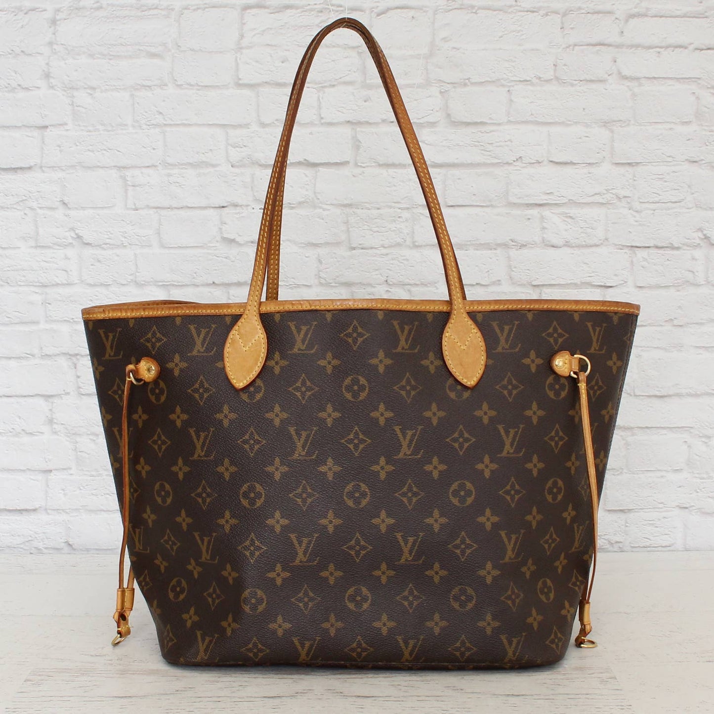 Louis Vuitton Neverfull MM Monogram Tote