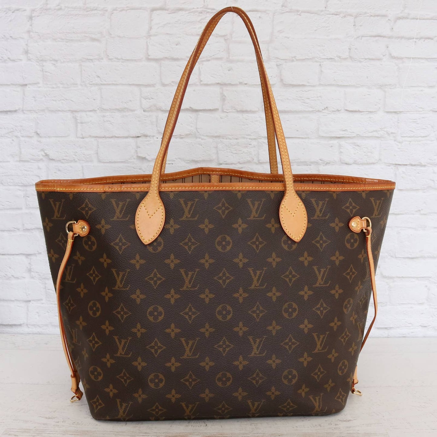 Louis Vuitton Neverfull MM Monogram Tote