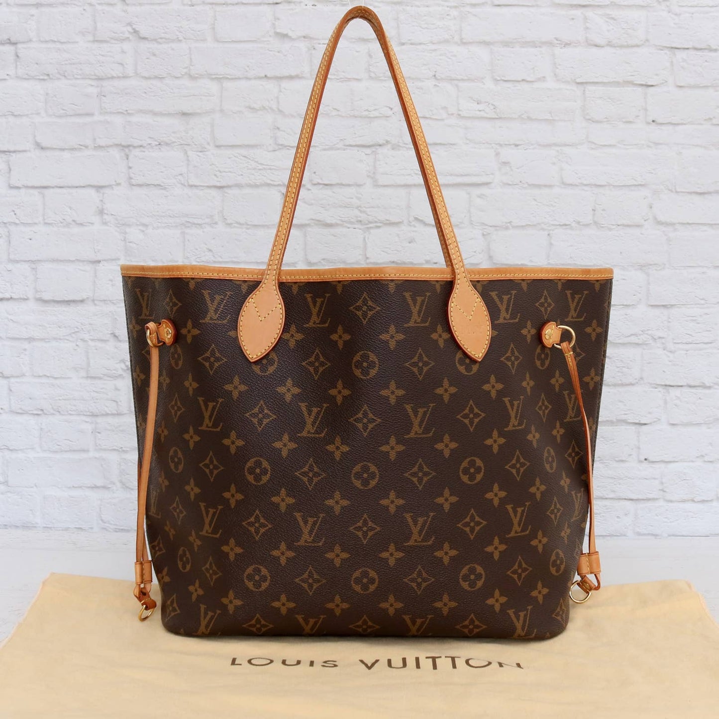 Louis Vuitton Neverfull MM Monogram Tote