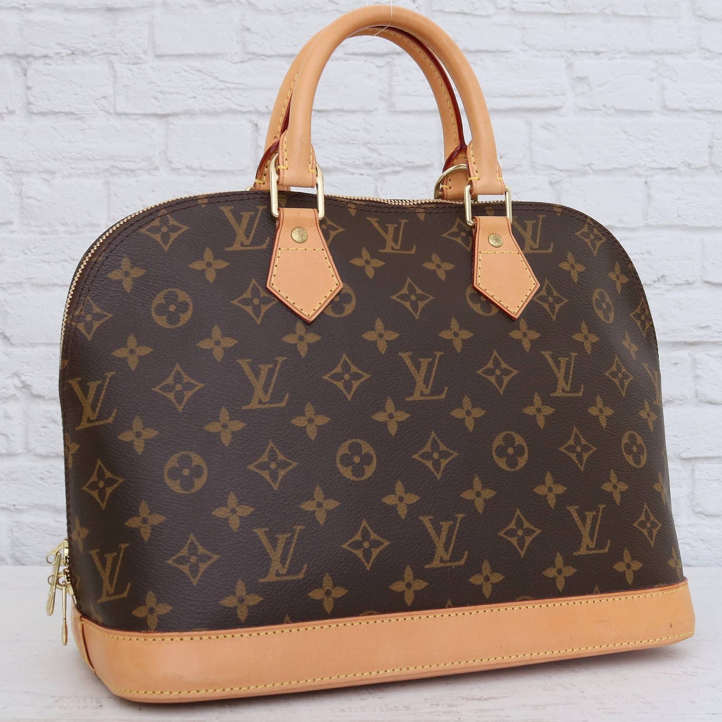 Louis Vuitton Alma MM Satchel Monogram