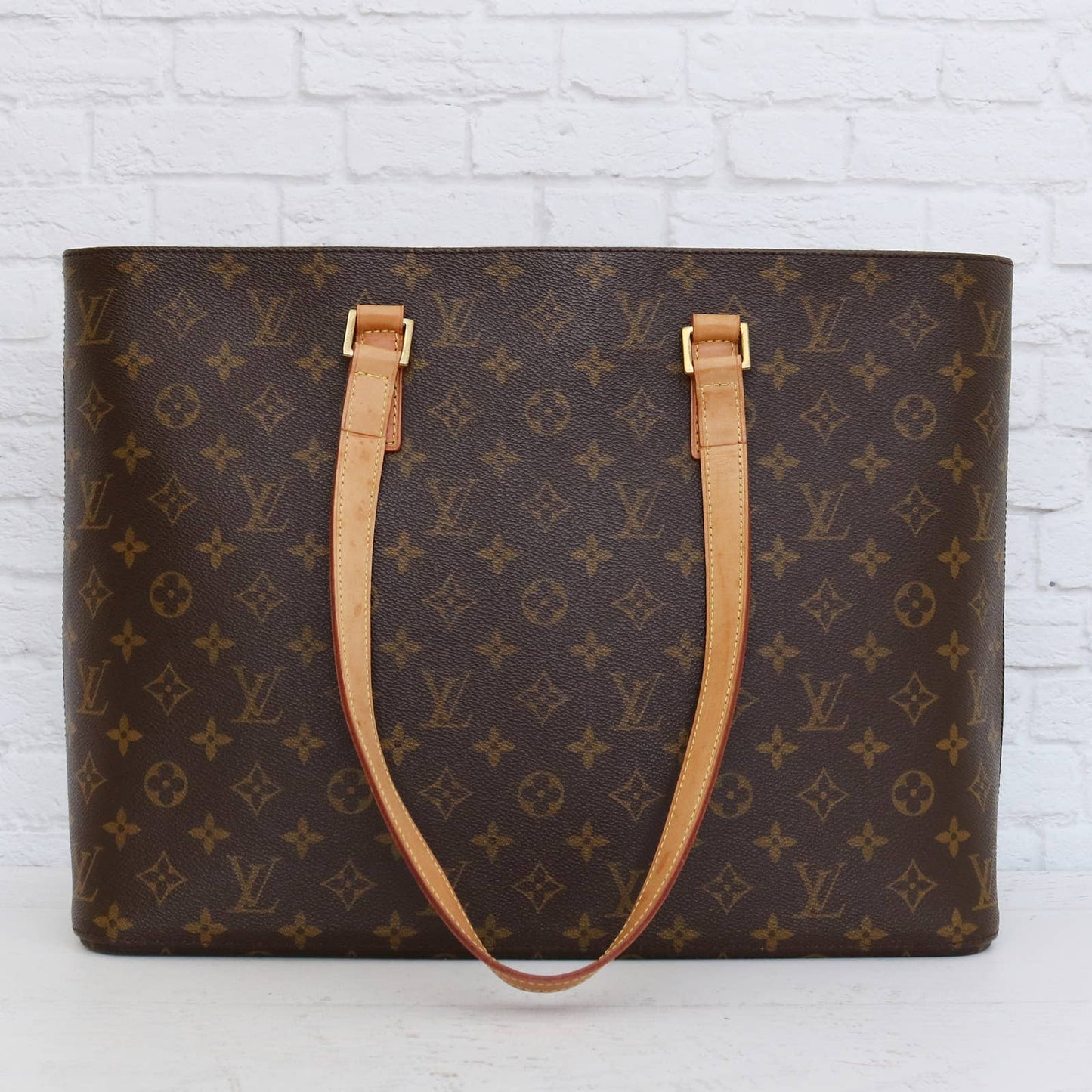 Louis Vuitton Luco Monogram Tote