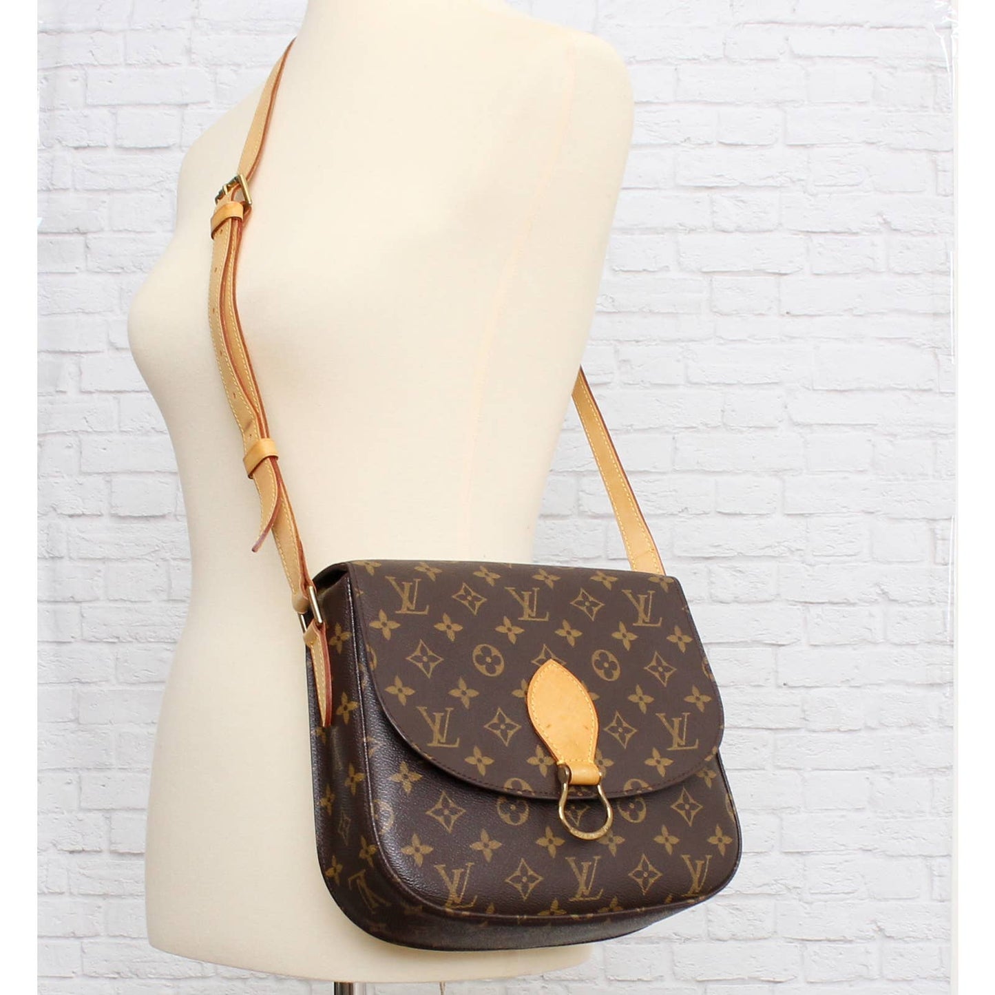 Louis Vuitton Saint Cloud GM Monogram Crossbody & Shoulder Bag