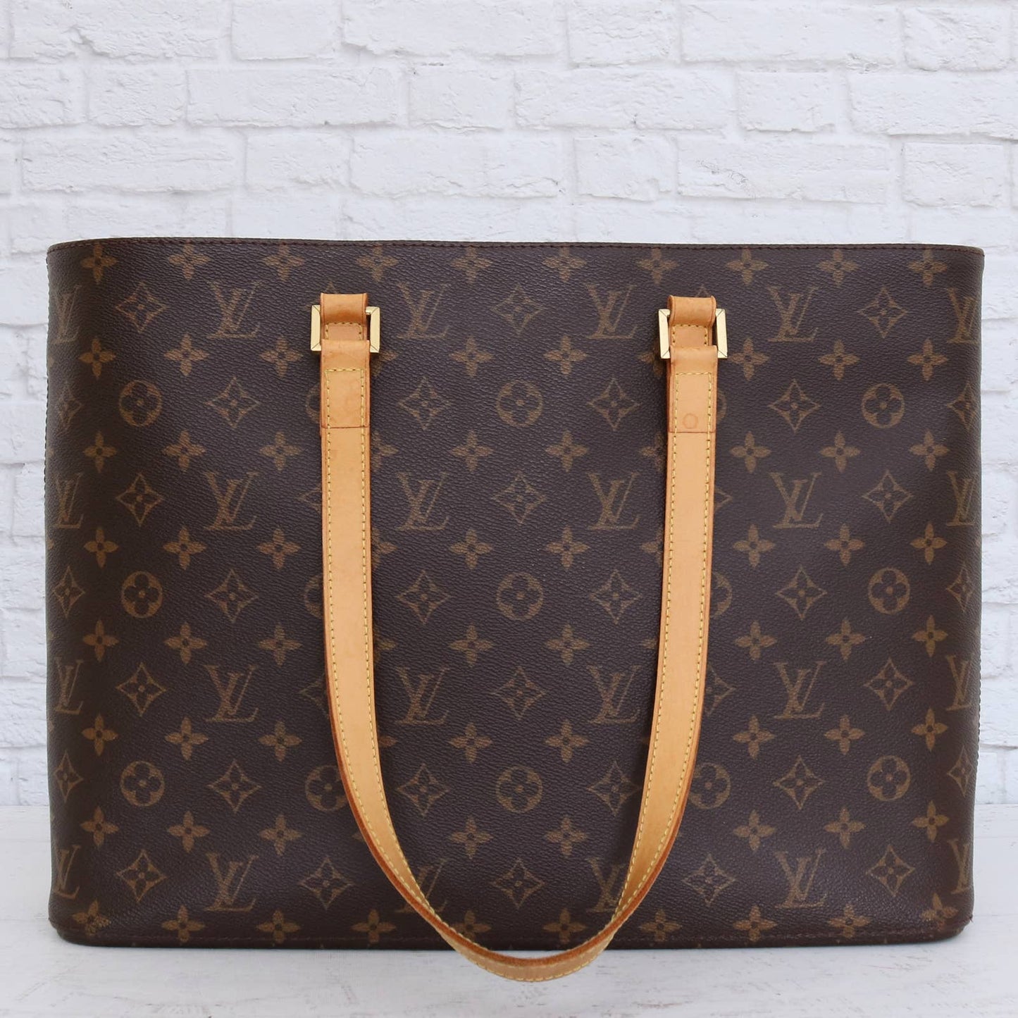 Louis Vuitton Luco Monogram Tote