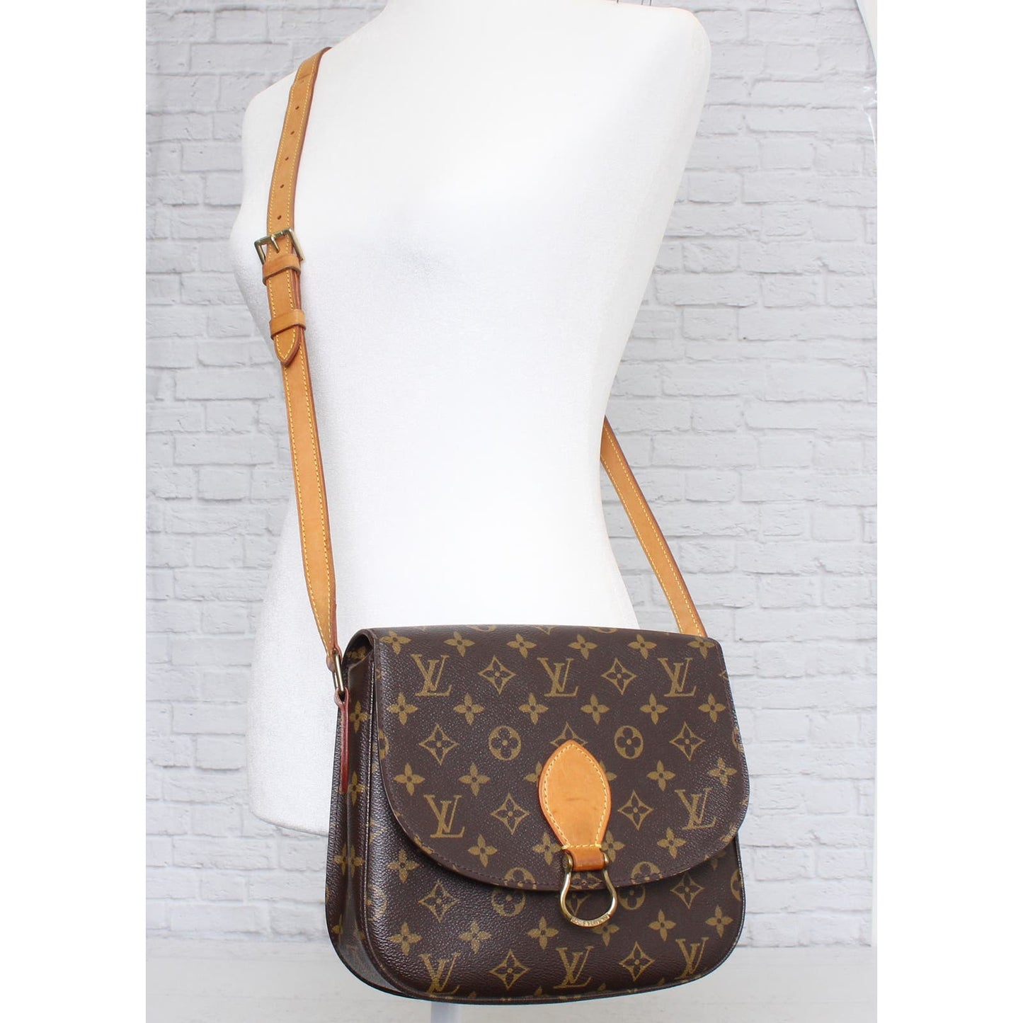 Louis Vuitton Saint Cloud GM Monogram Crossbody