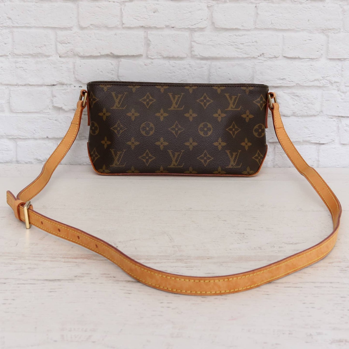 Louis Vuitton Trotteur Monogram Crossbody