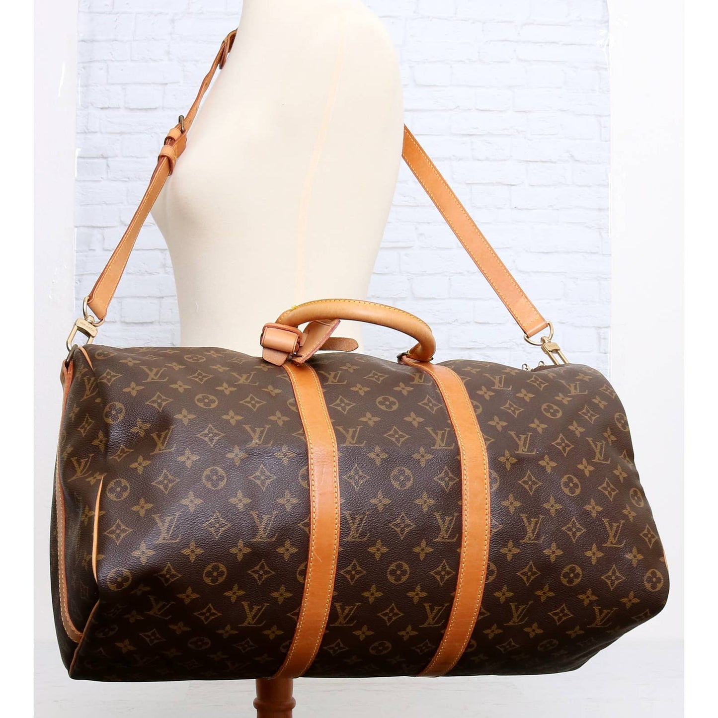 Louis Vuitton Keepall Bandouliere 50 Monogram Travel Duffle Bag