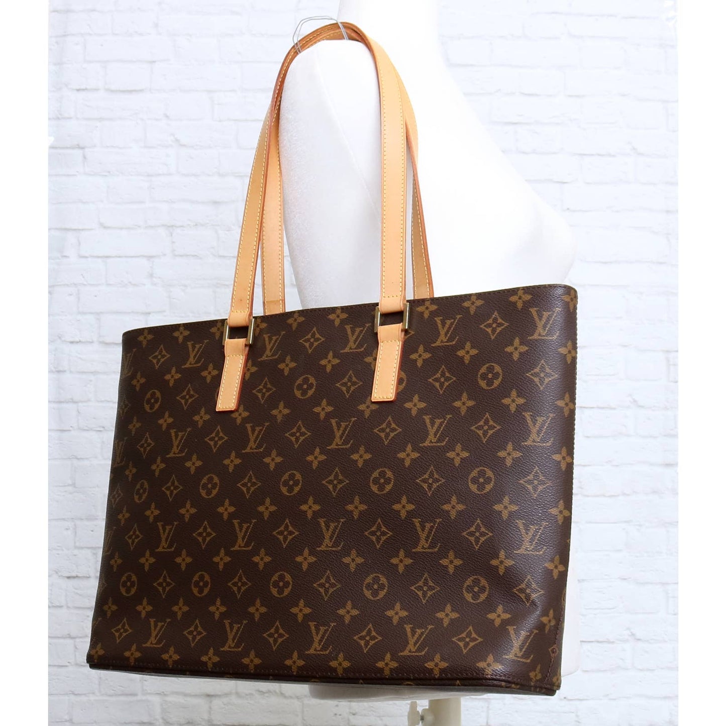 Louis Vuitton Luco Monogram Tote