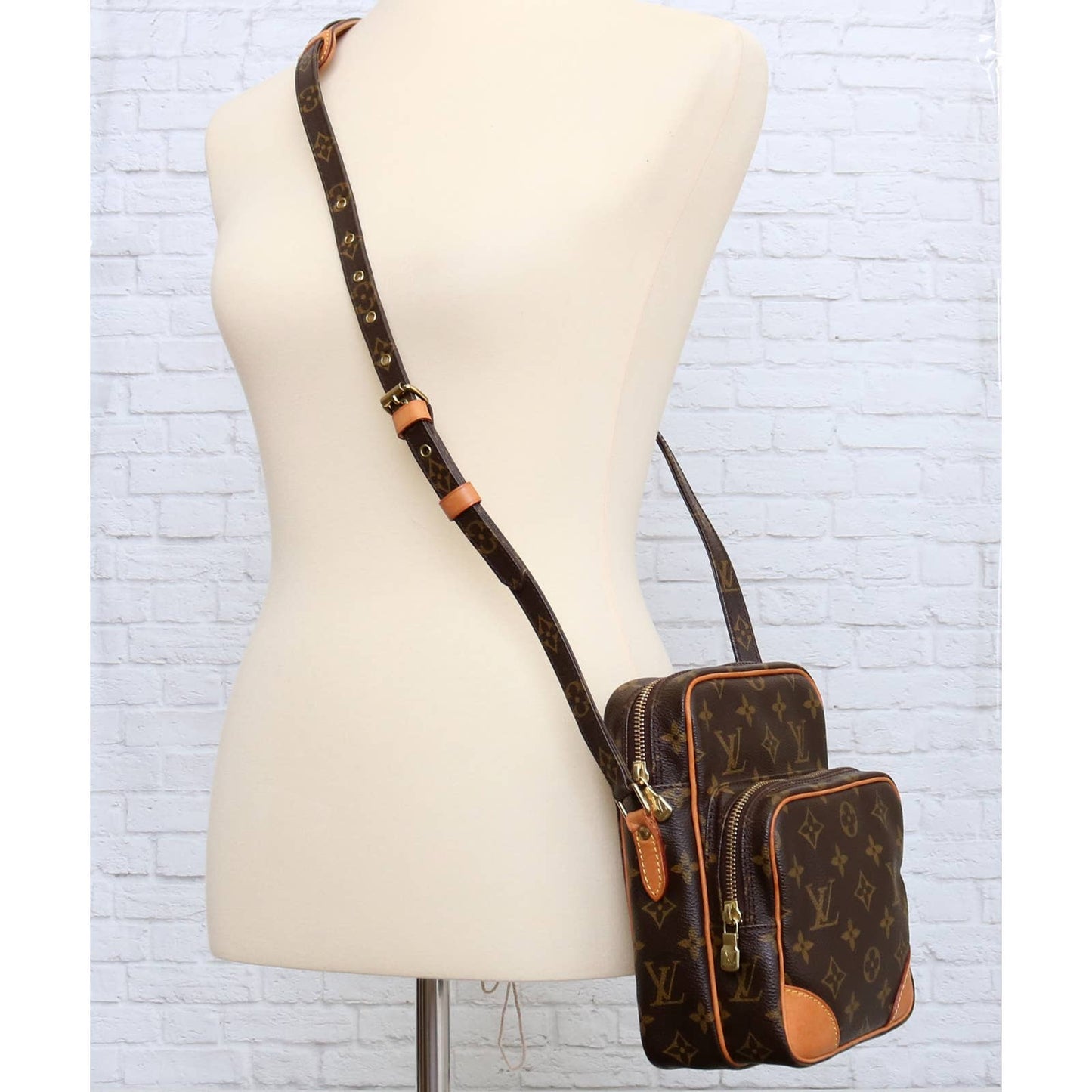 Louis Vuitton Amazon Monogram Crossbody