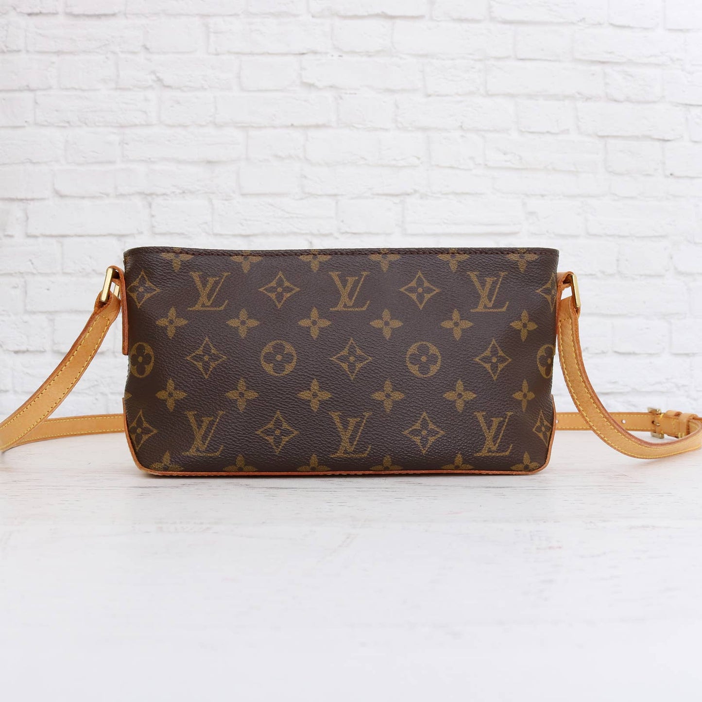 Louis Vuitton Trotteur Monogram Crossbody