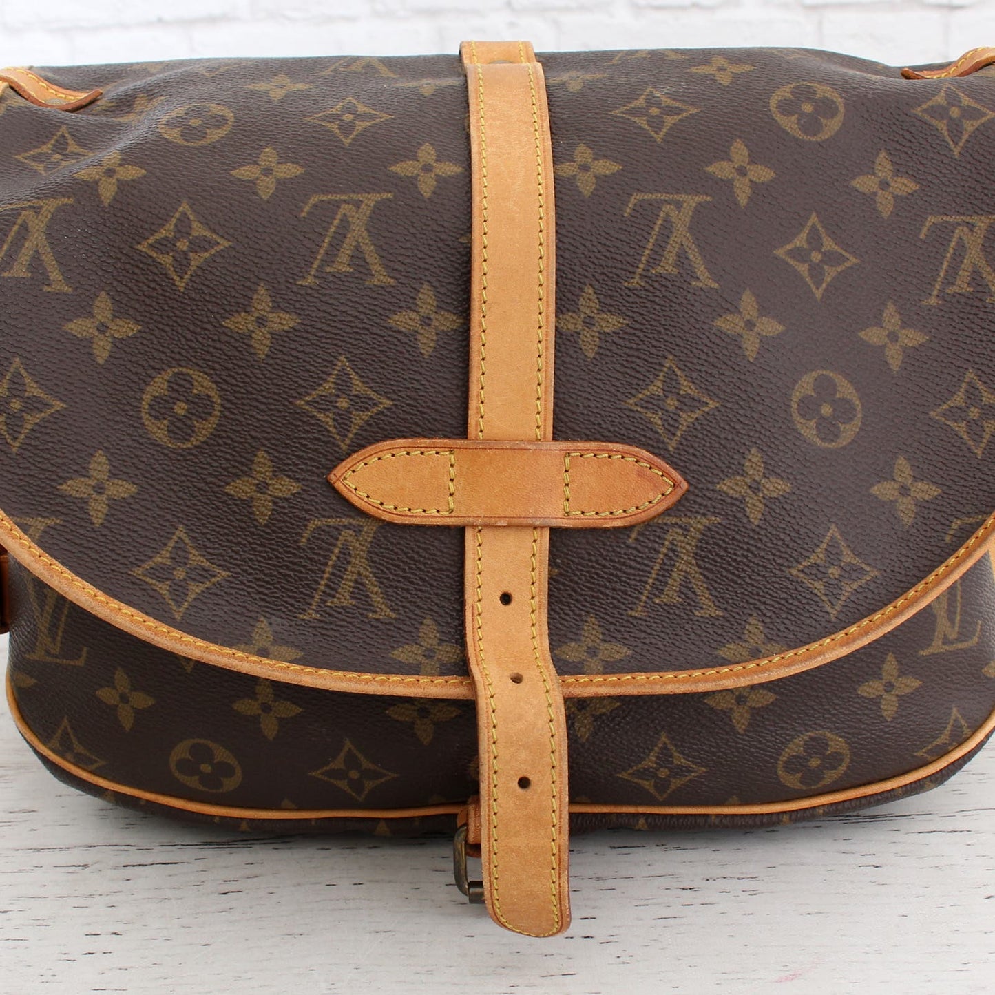 Louis Vuitton Saumur 30 Monogram Crossbody