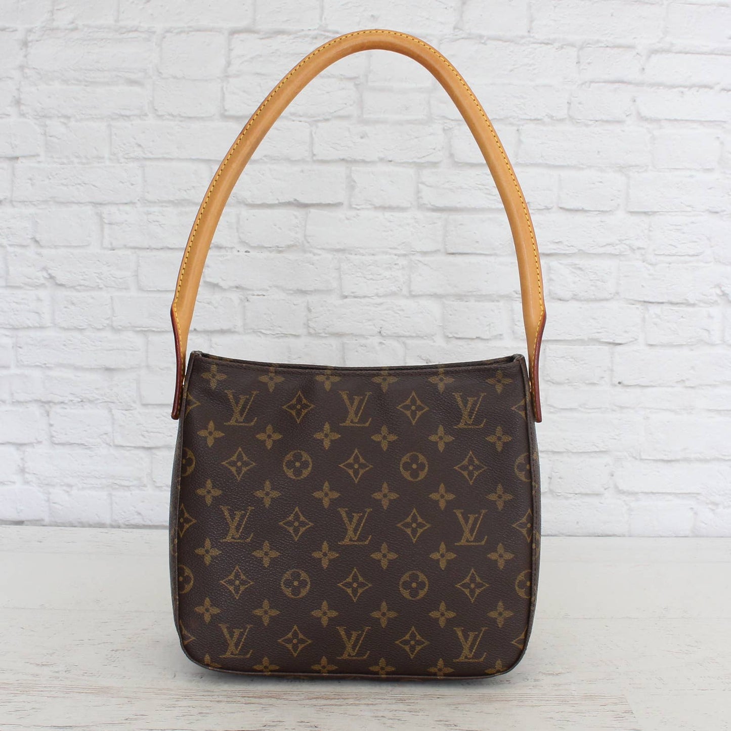 Louis Vuitton Looping MM Shoulder Bag Monogram Purse Leather Handbag