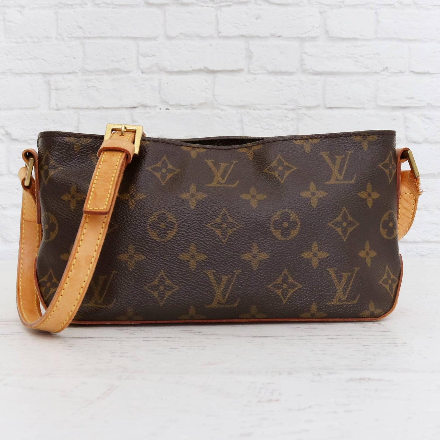 Louis Vuitton Trotteur Monogram Crossbody Bag