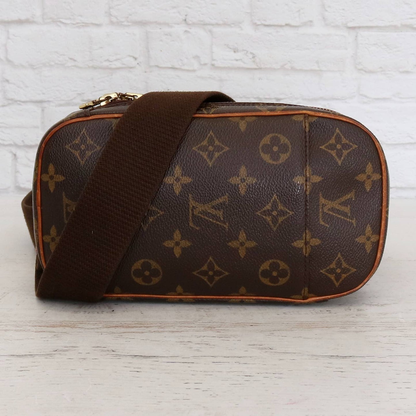 Louis Vuitton Pochette Gange Monogram Bumbag Belt Waist Crossbody Zip