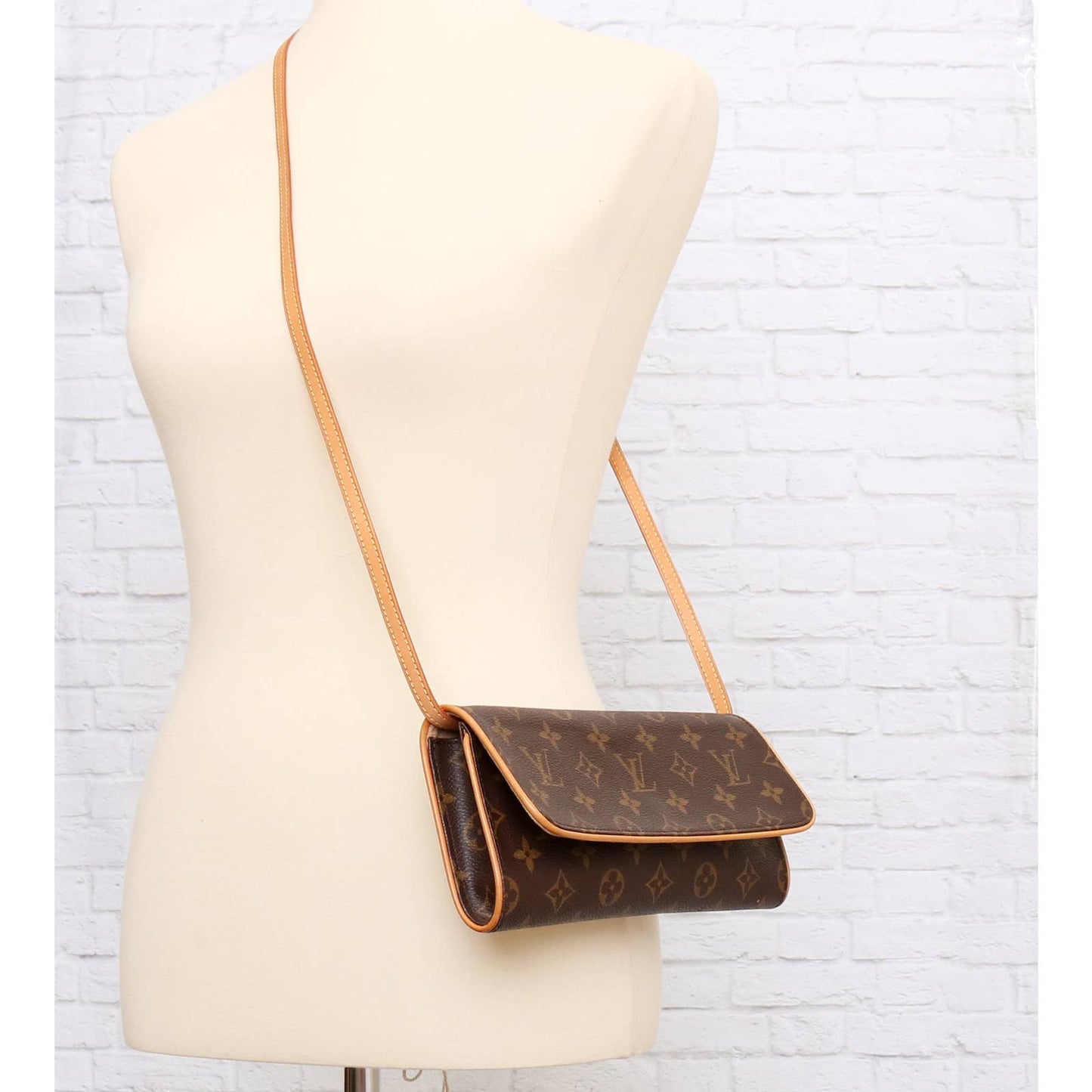 Louis Vuitton Pochette Twin GM Monogram Crossbody