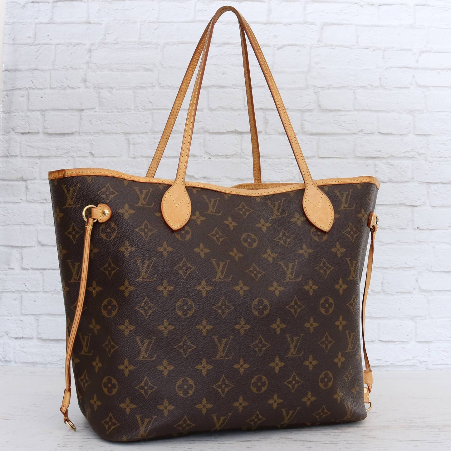 Louis Vuitton Neverfull MM Monogram Tote