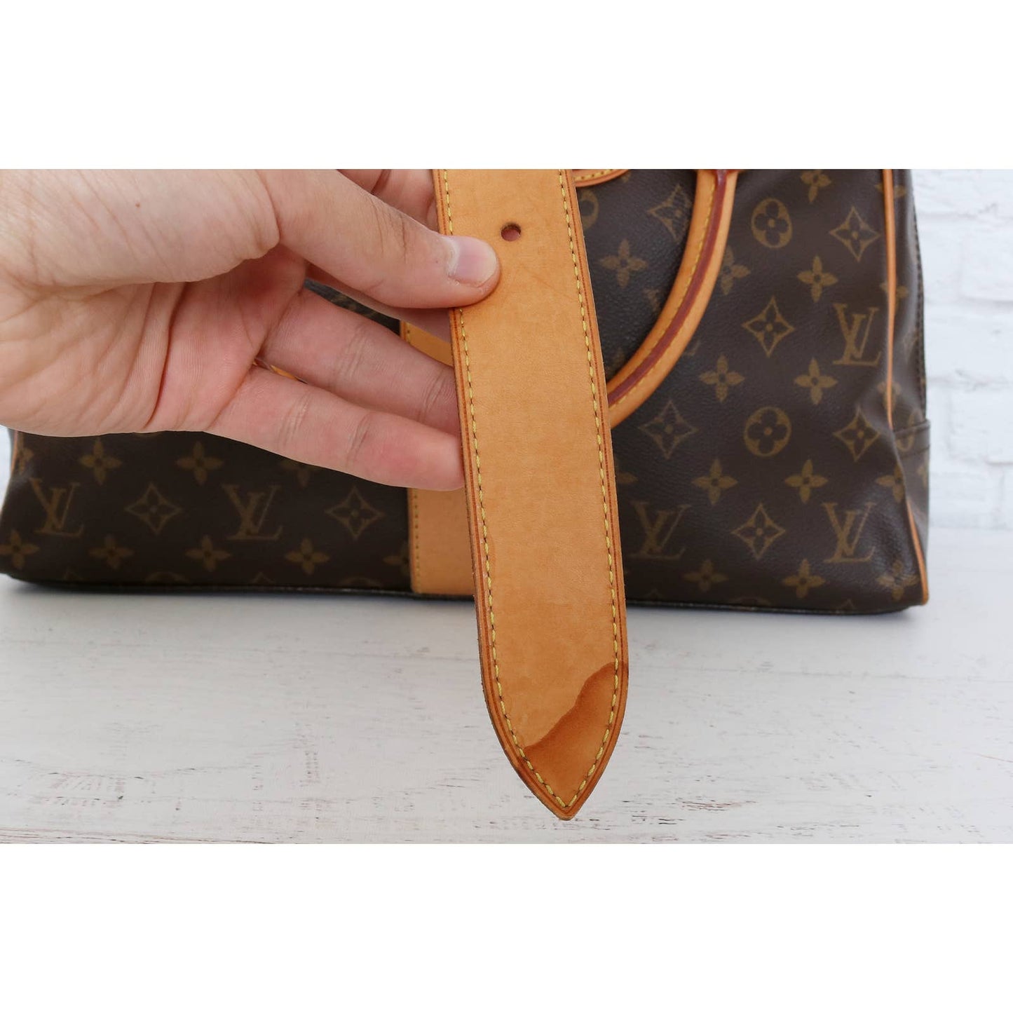 Louis Vuitton Manhattan GM Monogram Shoulder Bag