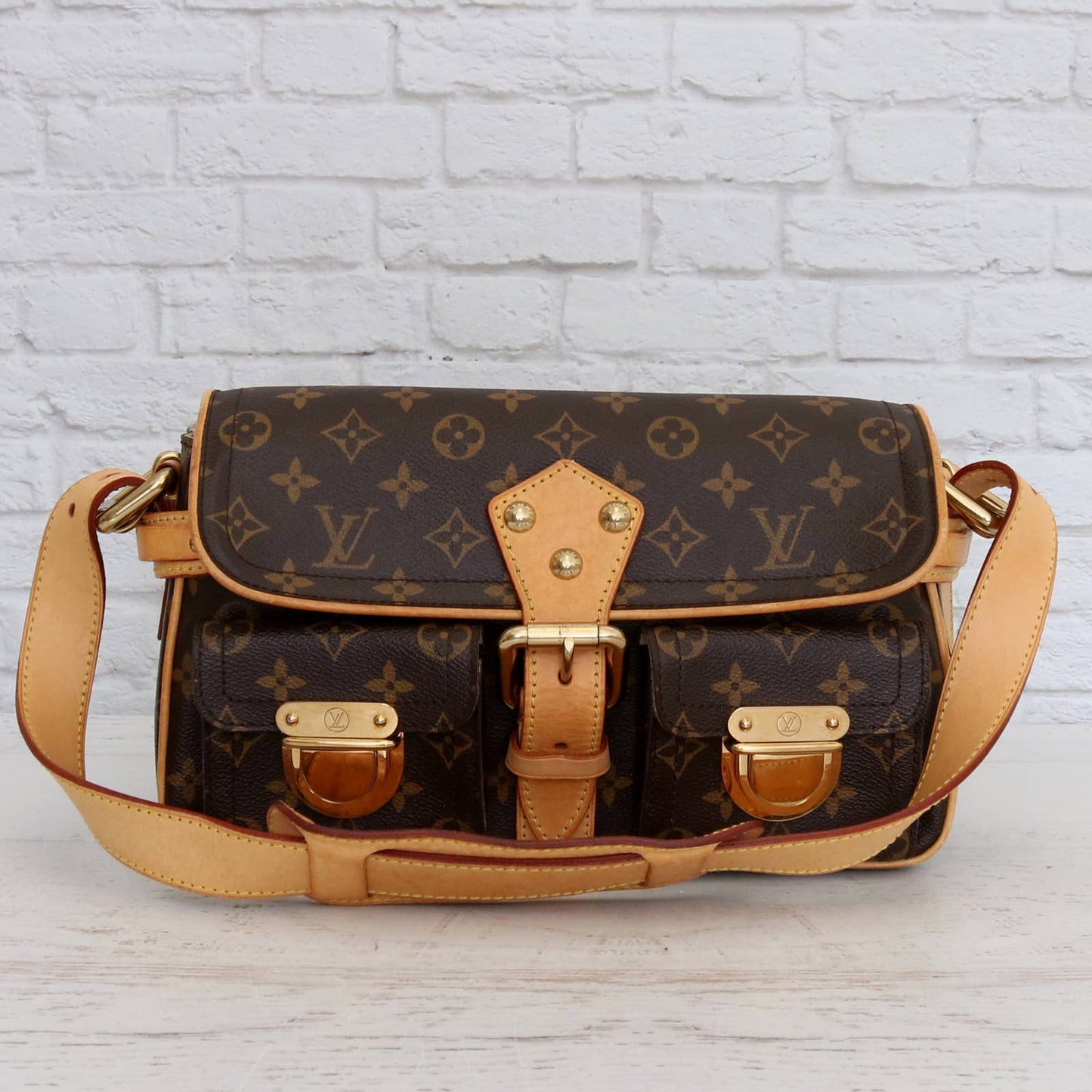 Louis Vuitton Hudson PM Monogram Shoulder Bag