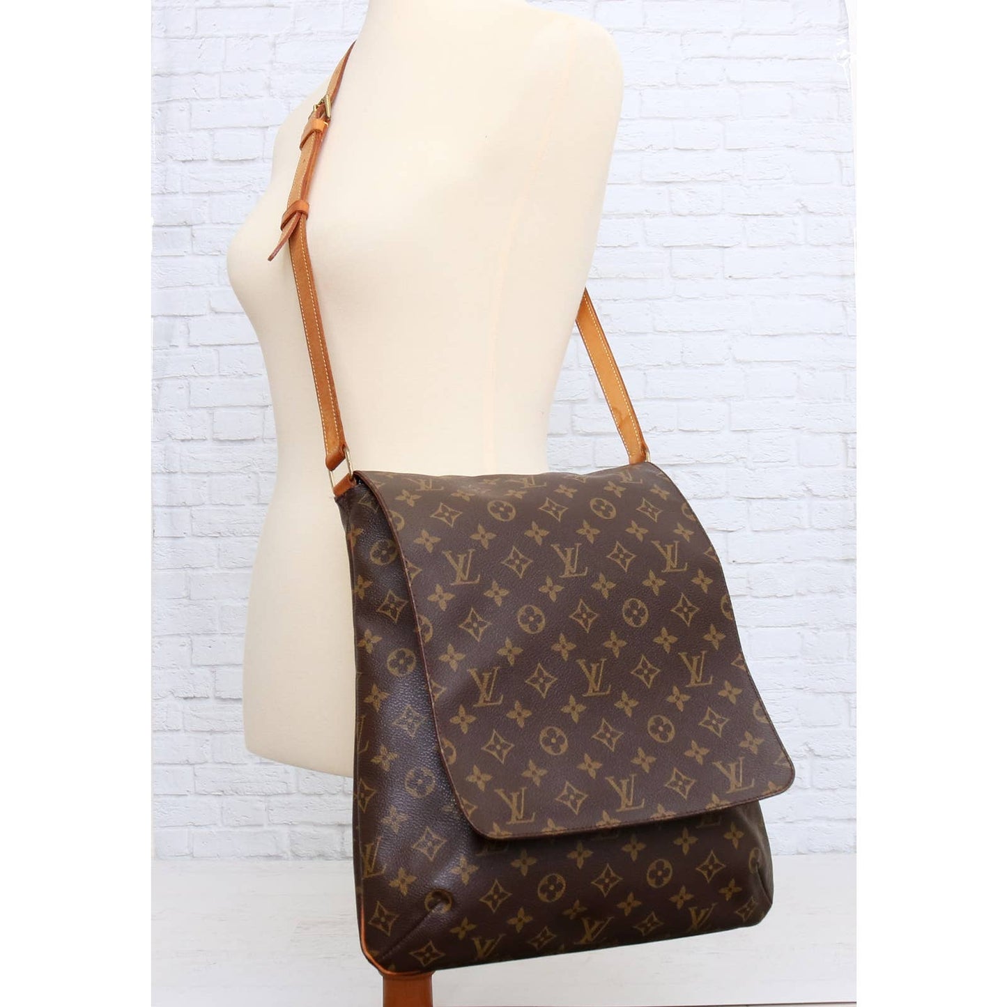 Louis Vuitton Musette GM Monogram Crossbody