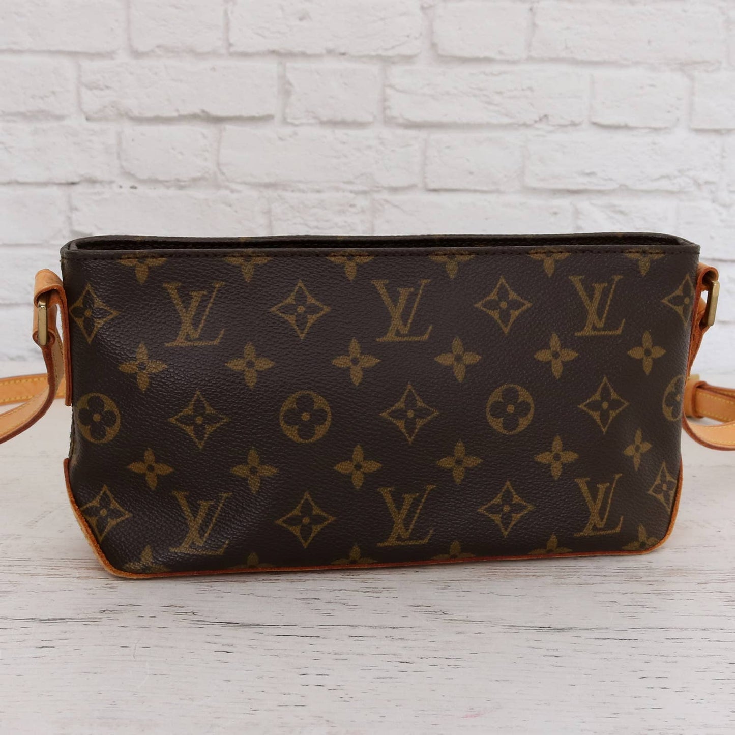 Louis Vuitton Trotteur Monogram Crossbody