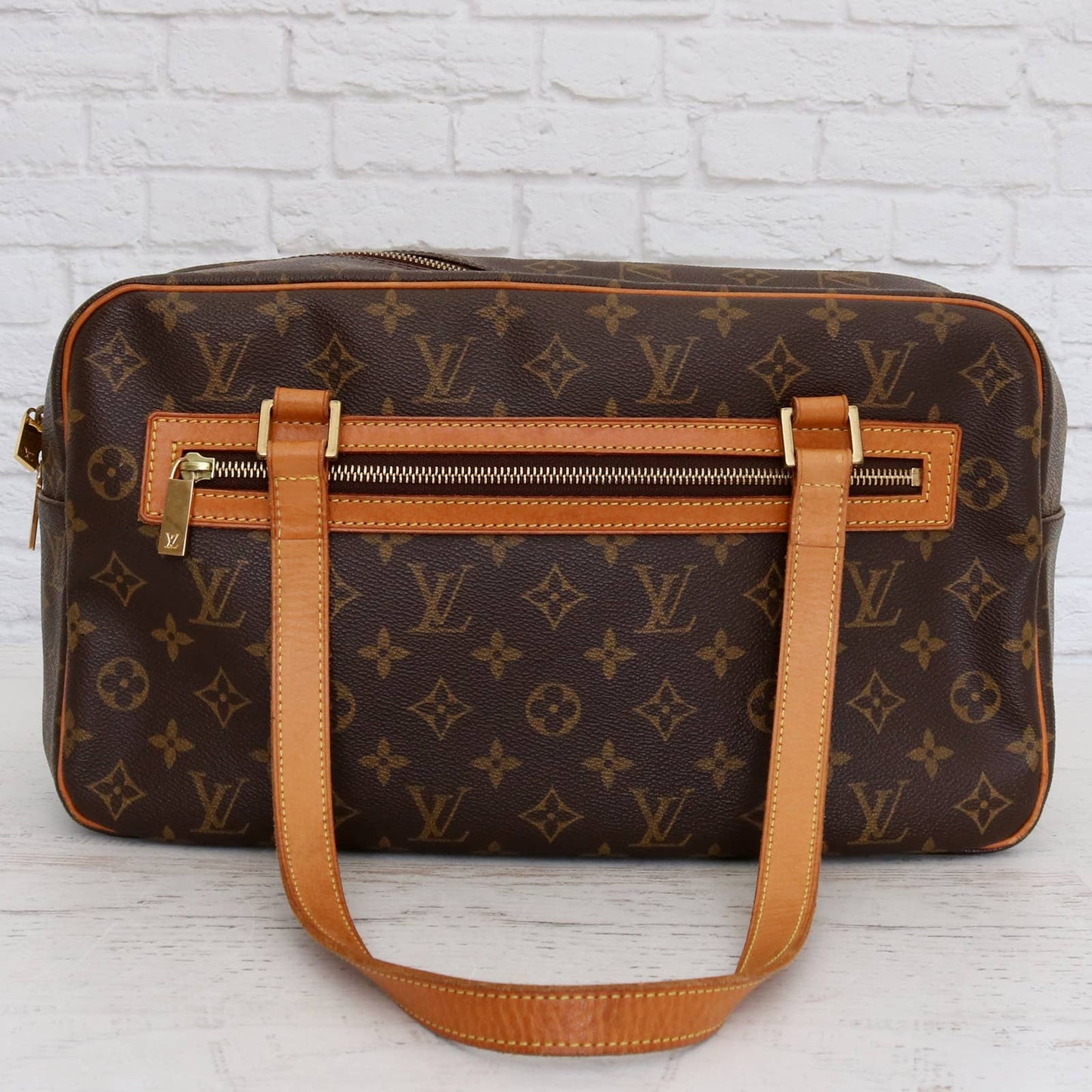 Louis Vuitton Cite GM Monogram Large Shoulder Bag