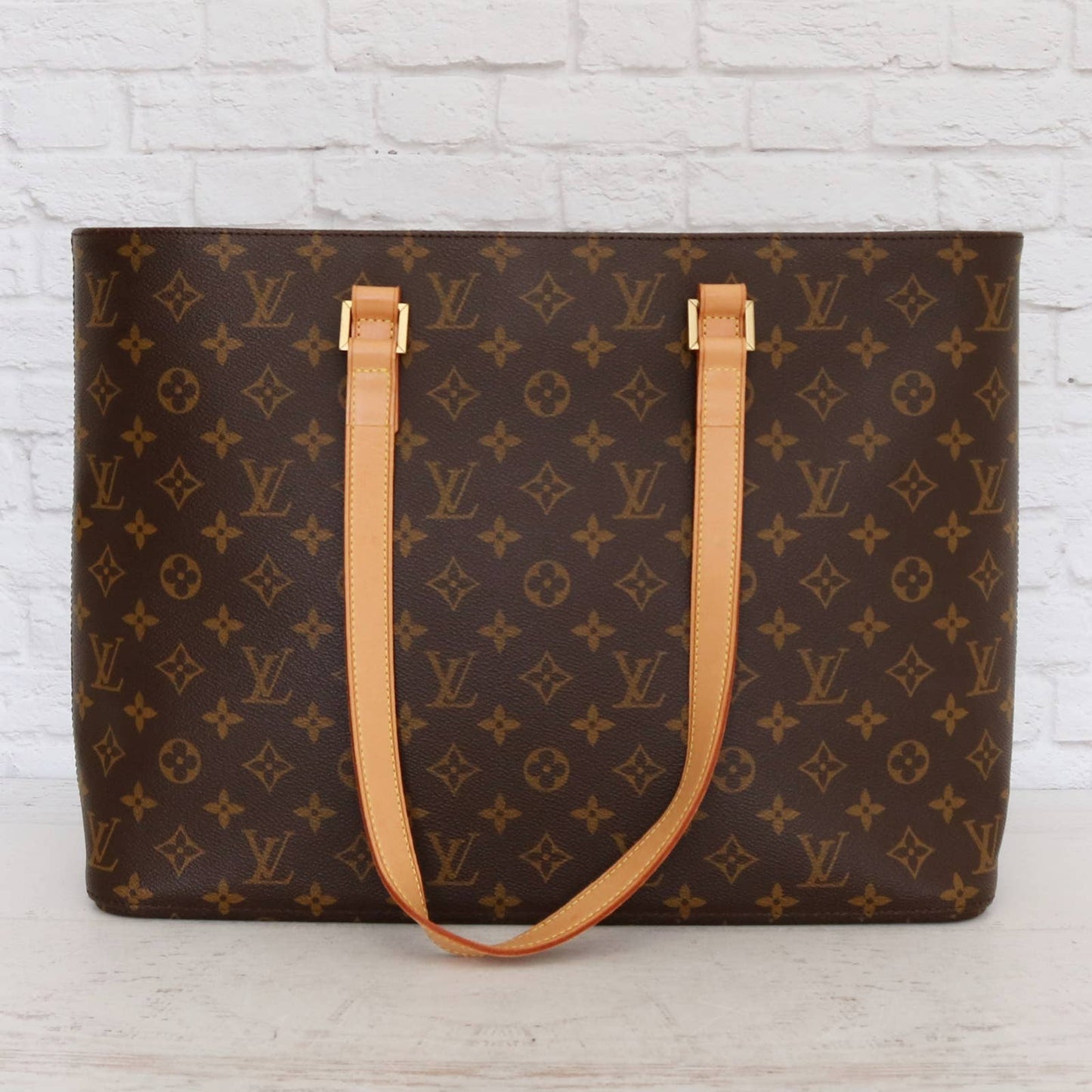 Louis Vuitton Luco Monogram Tote