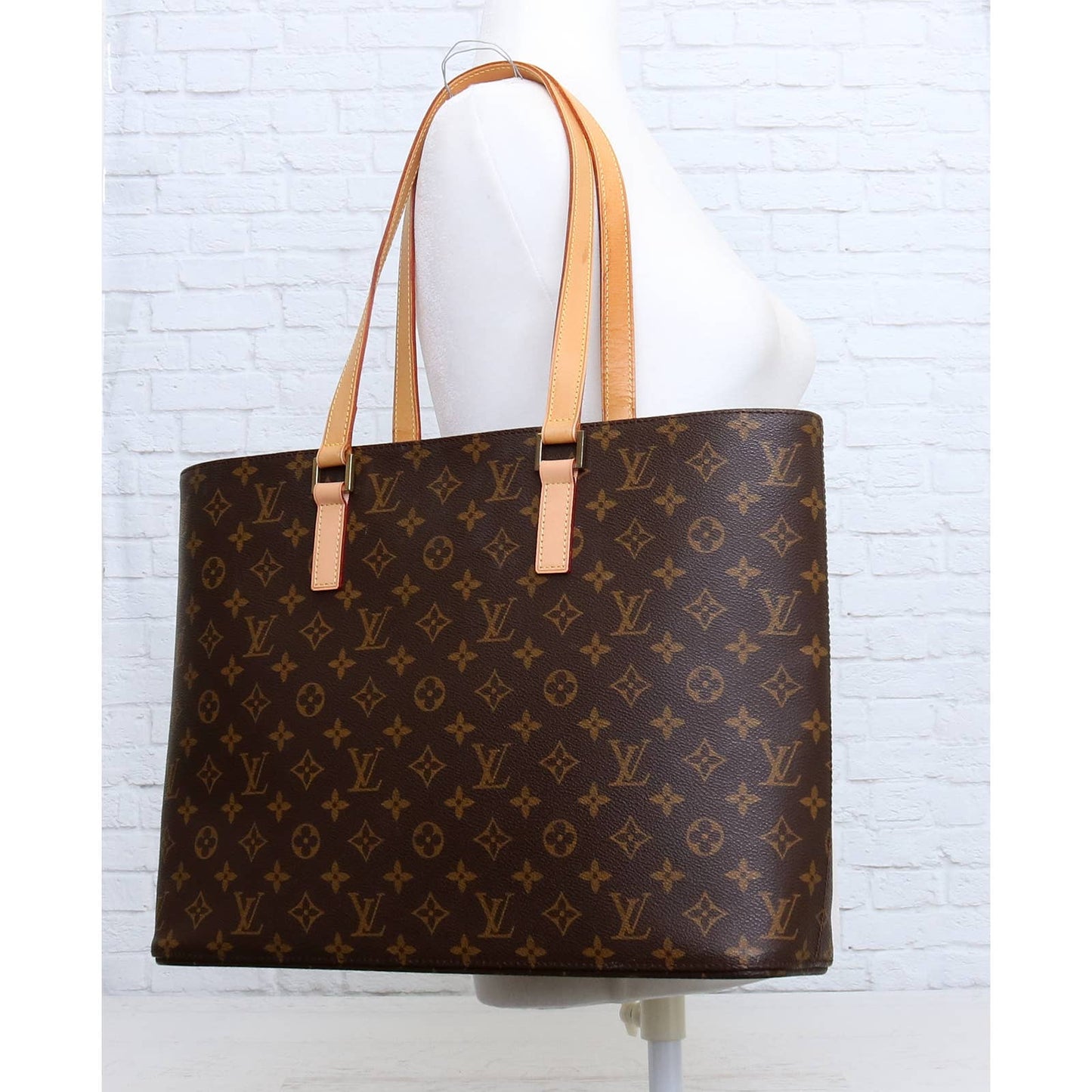 Authentic LV Luco Tote Bag, Women's Fashion, Bags & Wallets, Cross