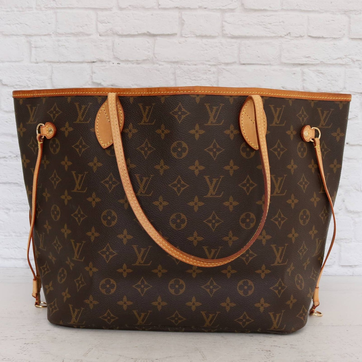 Louis Vuitton Neverfull MM Monogram Tote