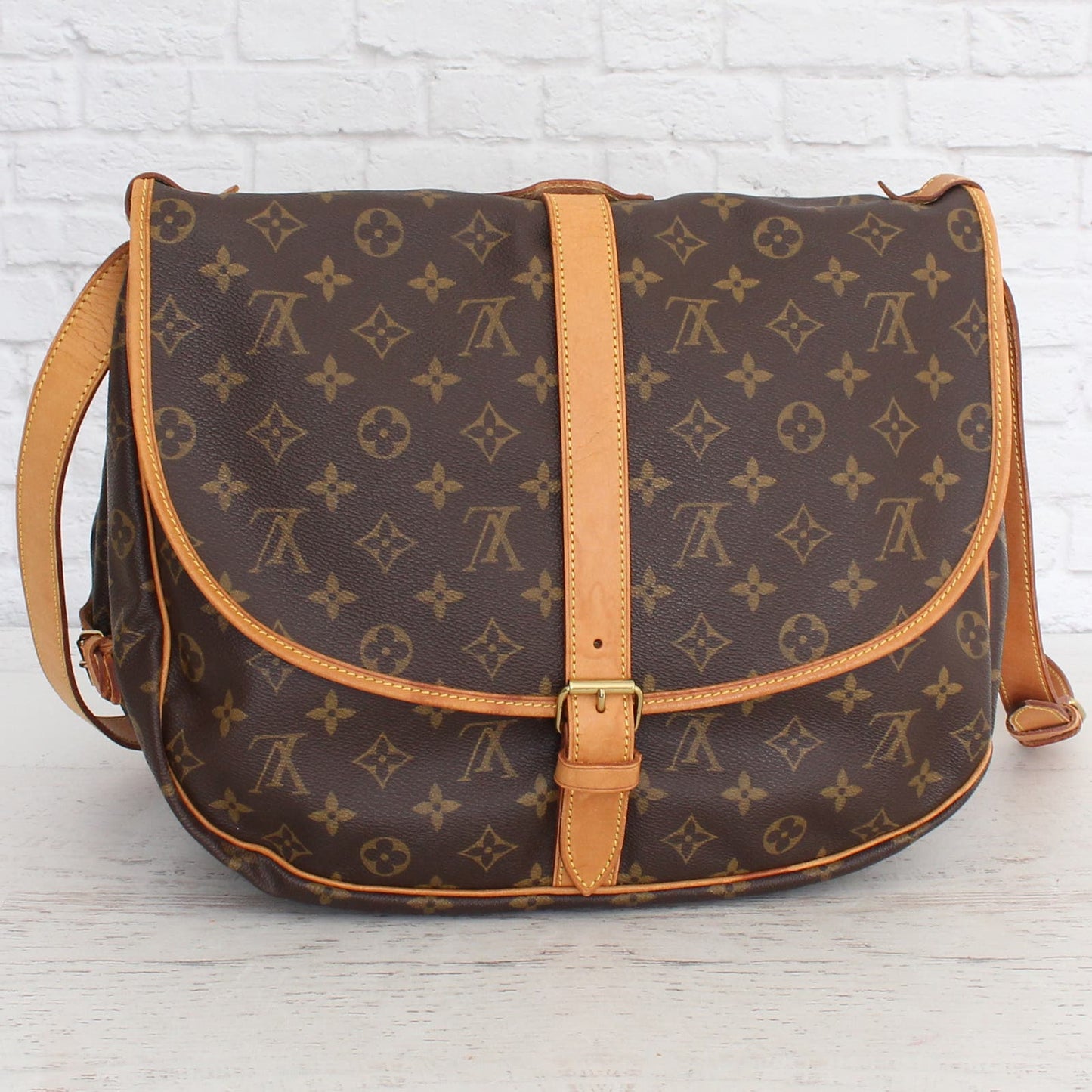 Louis Vuitton Saumur 35 Monogram Crossbody